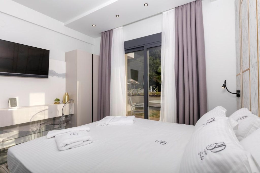 B&D Luxury Suites - Infinity Linen Ελευθεριάδης Θάσος